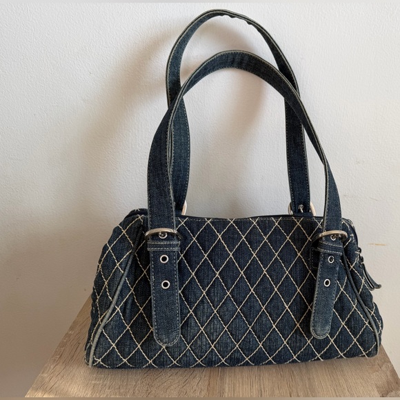 Vera Bradley Stylish Denim Shoulder Bag - Picture 3 of 14